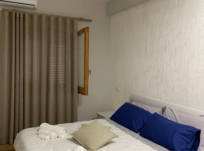 Alojamento de Acomodação e Pequeno-almoço Antares *